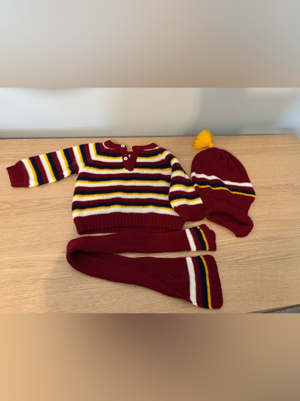 Knitted sweater hat and scarf set 6-12 months